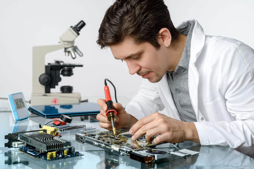 dépannage informatique puce bios uefi à Lyon